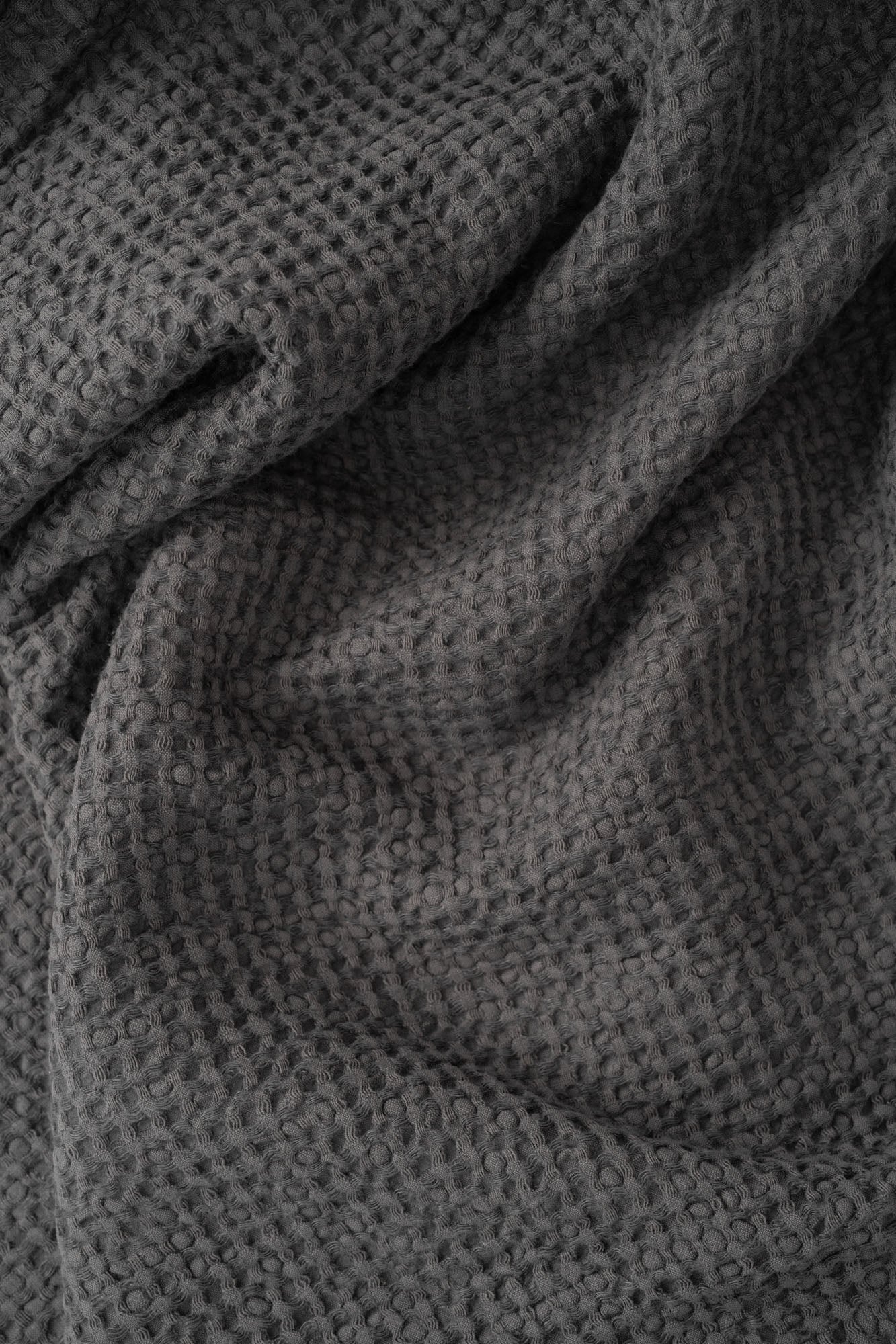 AmourLinen Linen waffle blanket Linen waffle blanket in Charcoal Linen waffle blanket in Charcoal